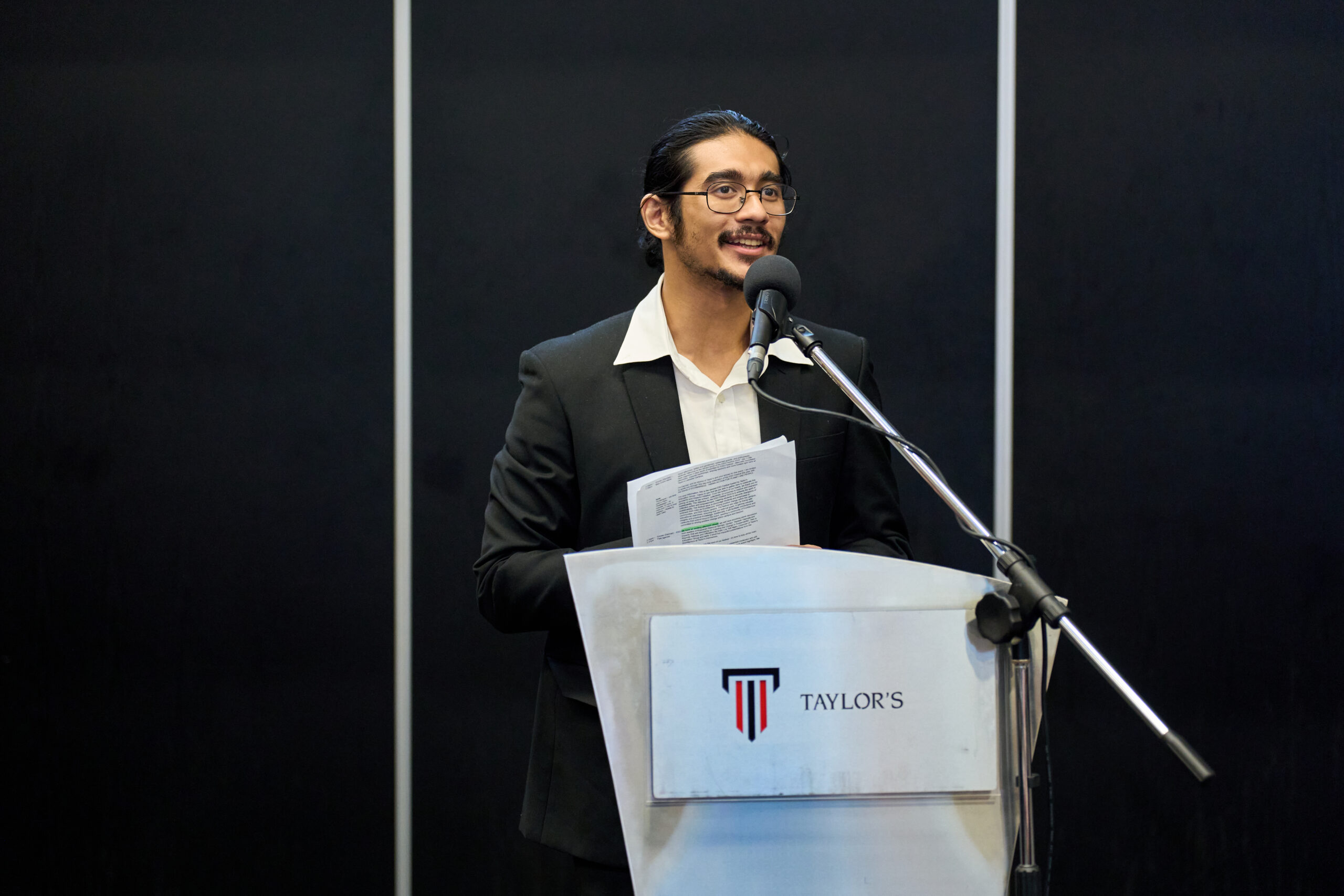 Danniel Iskandar Emceeing for Taylor's University